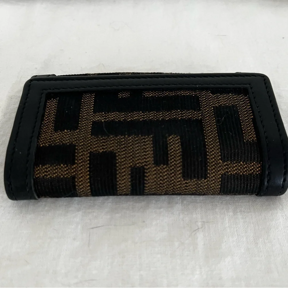 FENDI Zucca Canvas 4-Hook Key Holder Tobacco & Black COA Card Authentic Vintage